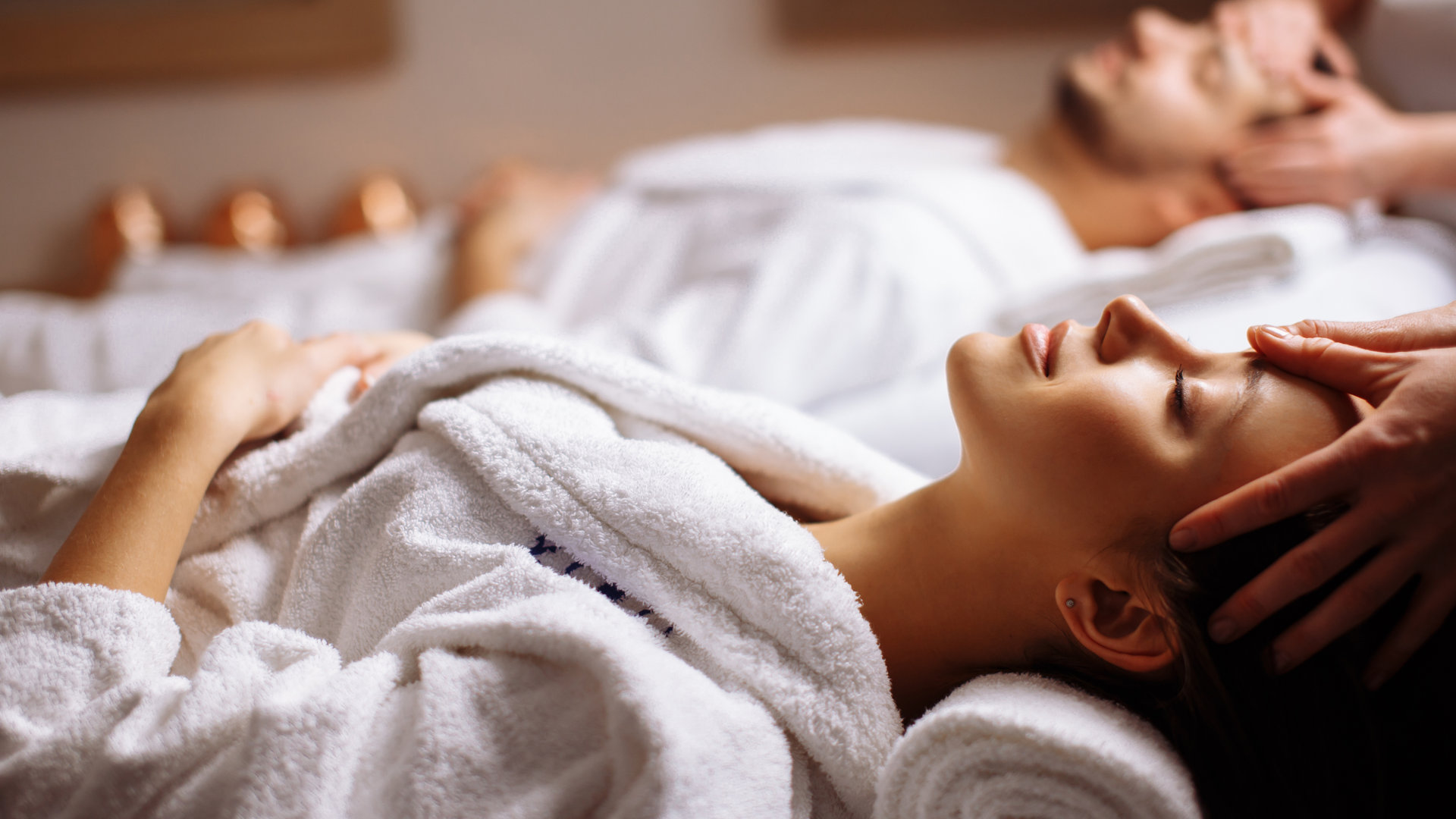 Buchen Sie Ihre Griechische Massage heute – wir beraten Sie zu erotischen Massagen in Berlin