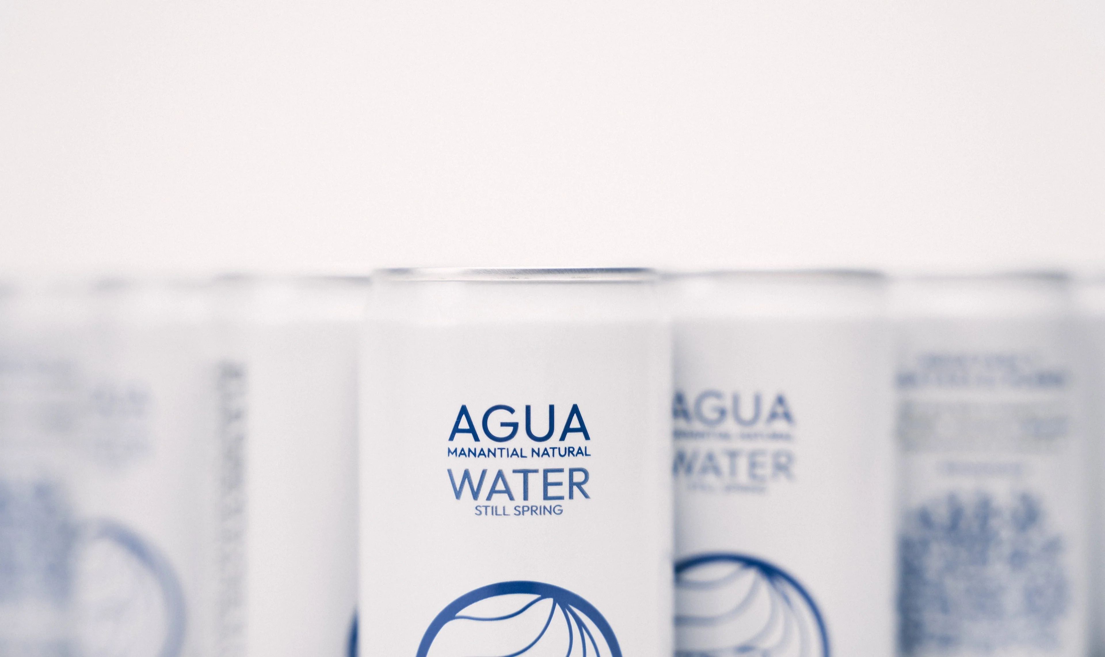 Dosen Wasser von NEA Water: Nachhaltigkeit, die man schmecken kann